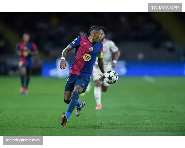 欧冠焦点大战巴萨巴黎豪阵碰撞曼城誓在魔鬼客场完成复仇